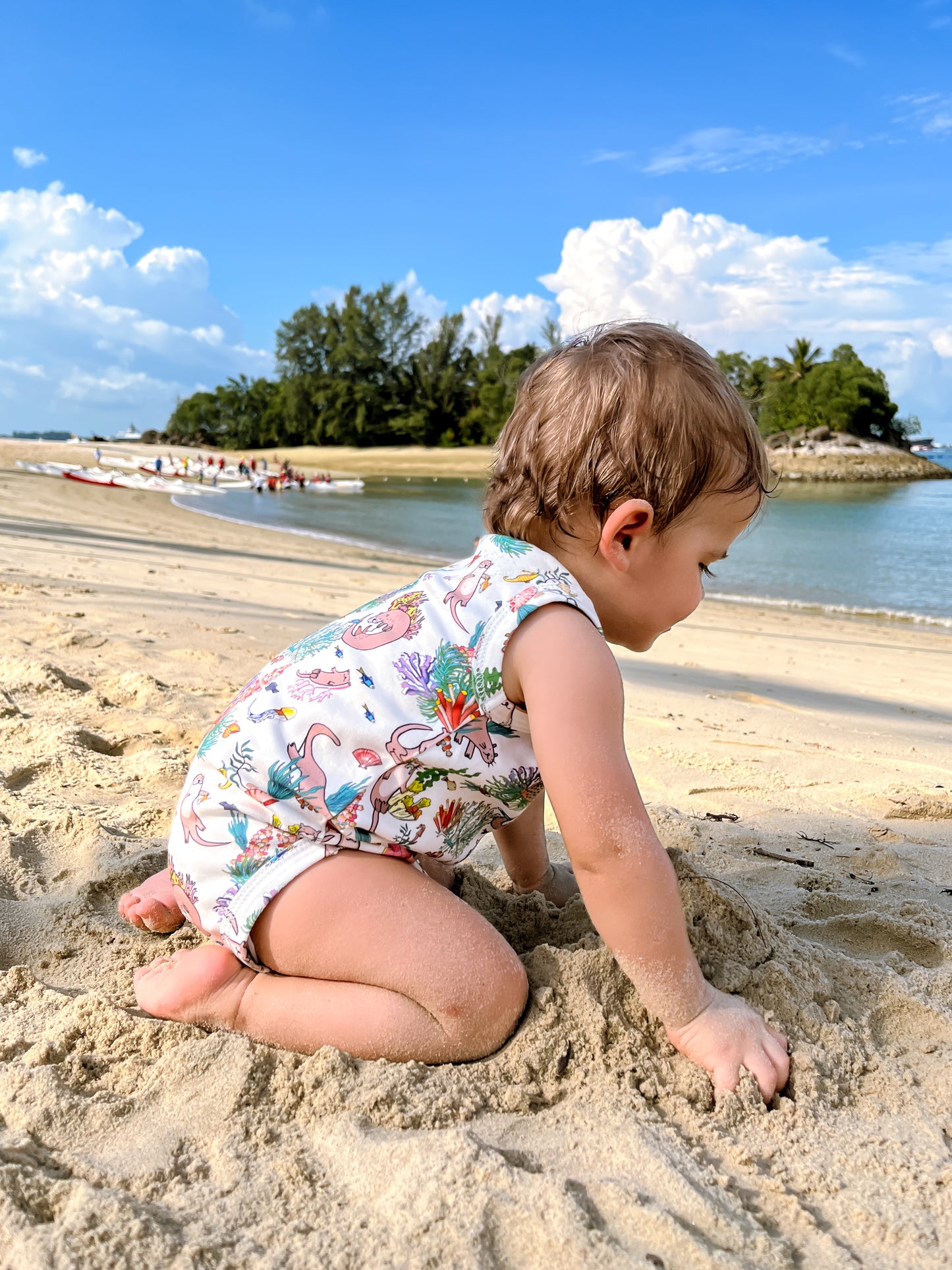 Wild About Singapore! Marine Otter Sleeveless Bodysuit