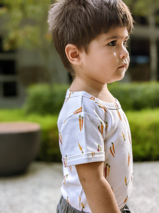 ORGANIC Carrots Short-Sleeved Bodysuit