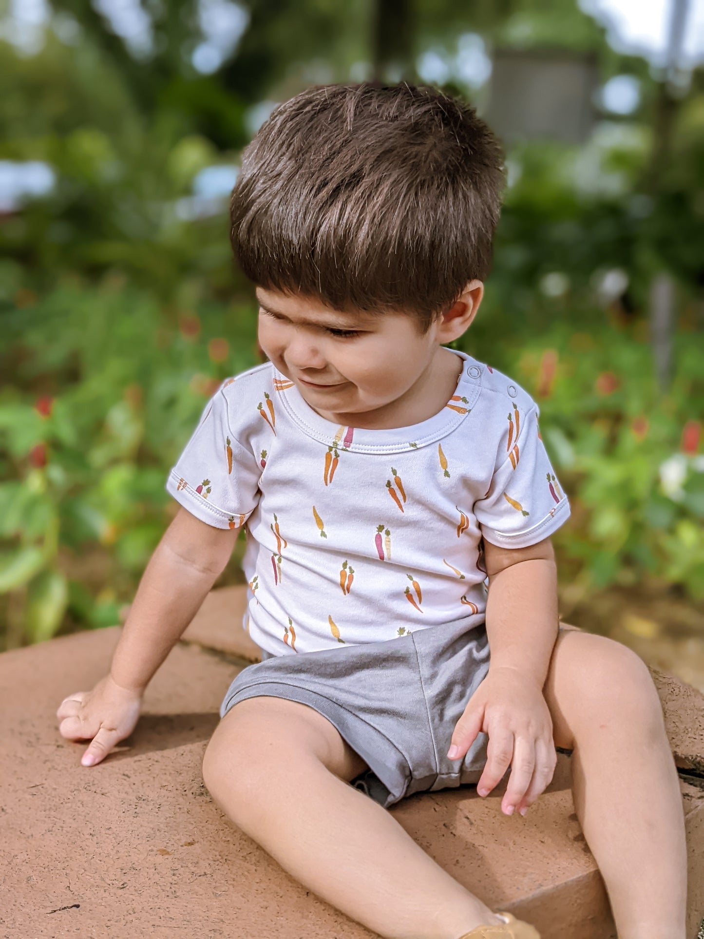ORGANIC Carrots Short-Sleeved Bodysuit
