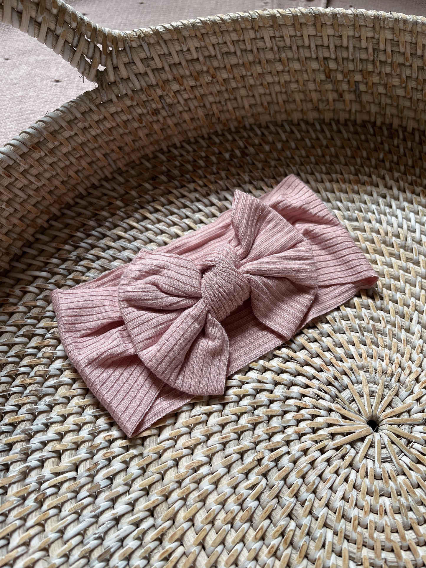 Ribbed Bow Headband in Ballet Slippers