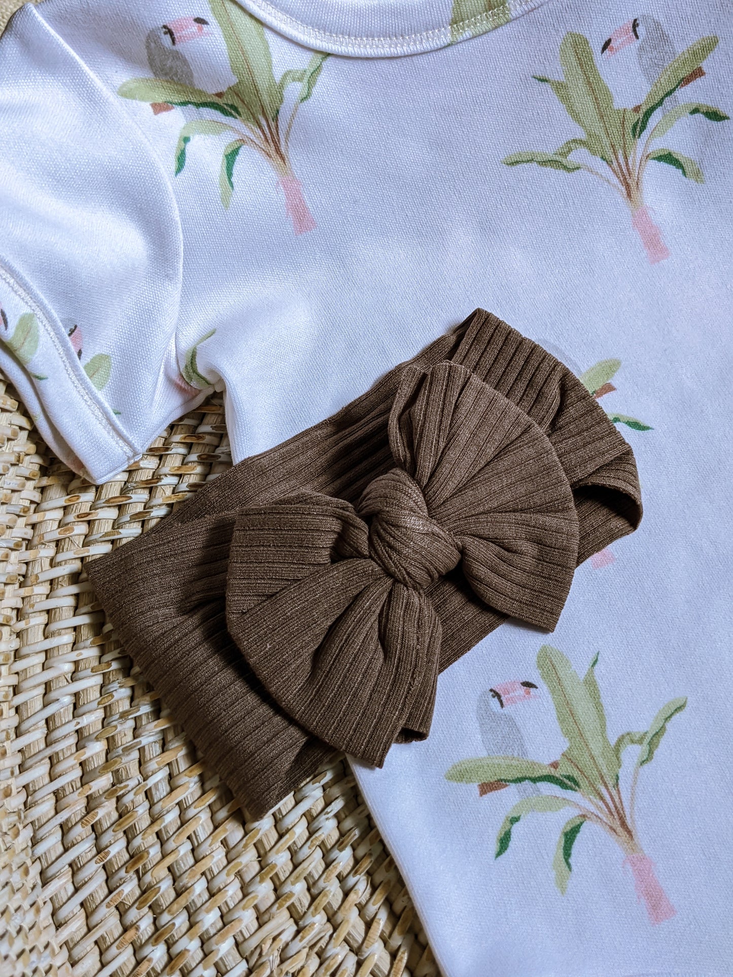 Ribbed Bow Headband in Cocoa