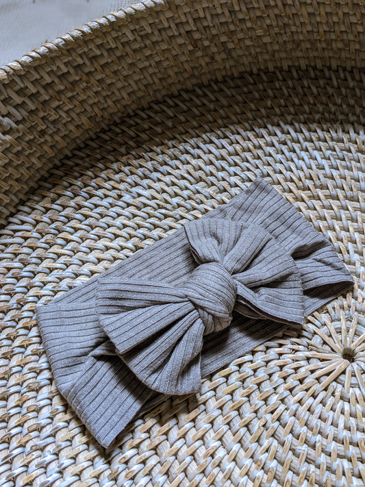 Ribbed Bow Headband in Grey Dawn