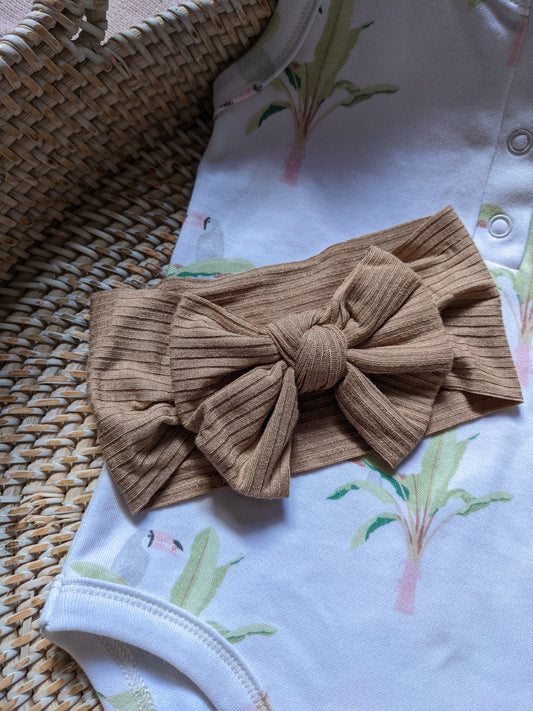Ribbed Bow Headband in Latte