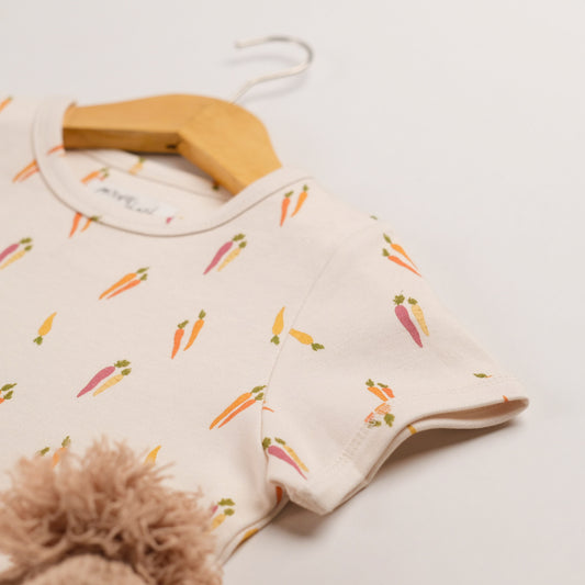 Carrots Tee